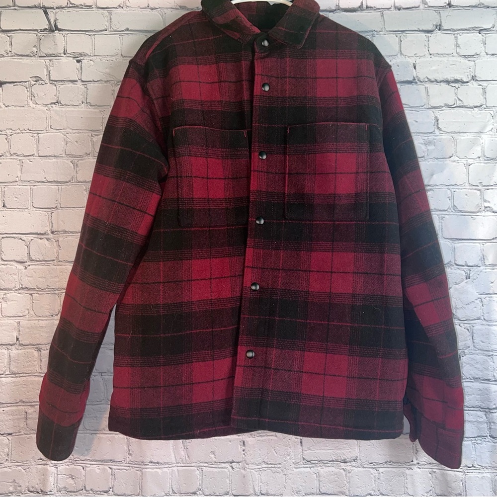 NWT Men’s Old Navy Red Buffalo Plaid Sherpa-Lined Wool Blend Shacket Size M